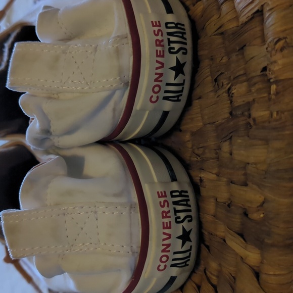 Women's Converse sneakers, size 10, white, tan leather, low riders, shoes - Picture 5 of 7